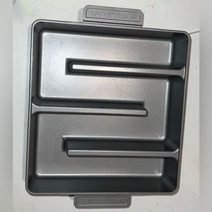 Baker's Edge brownie pan